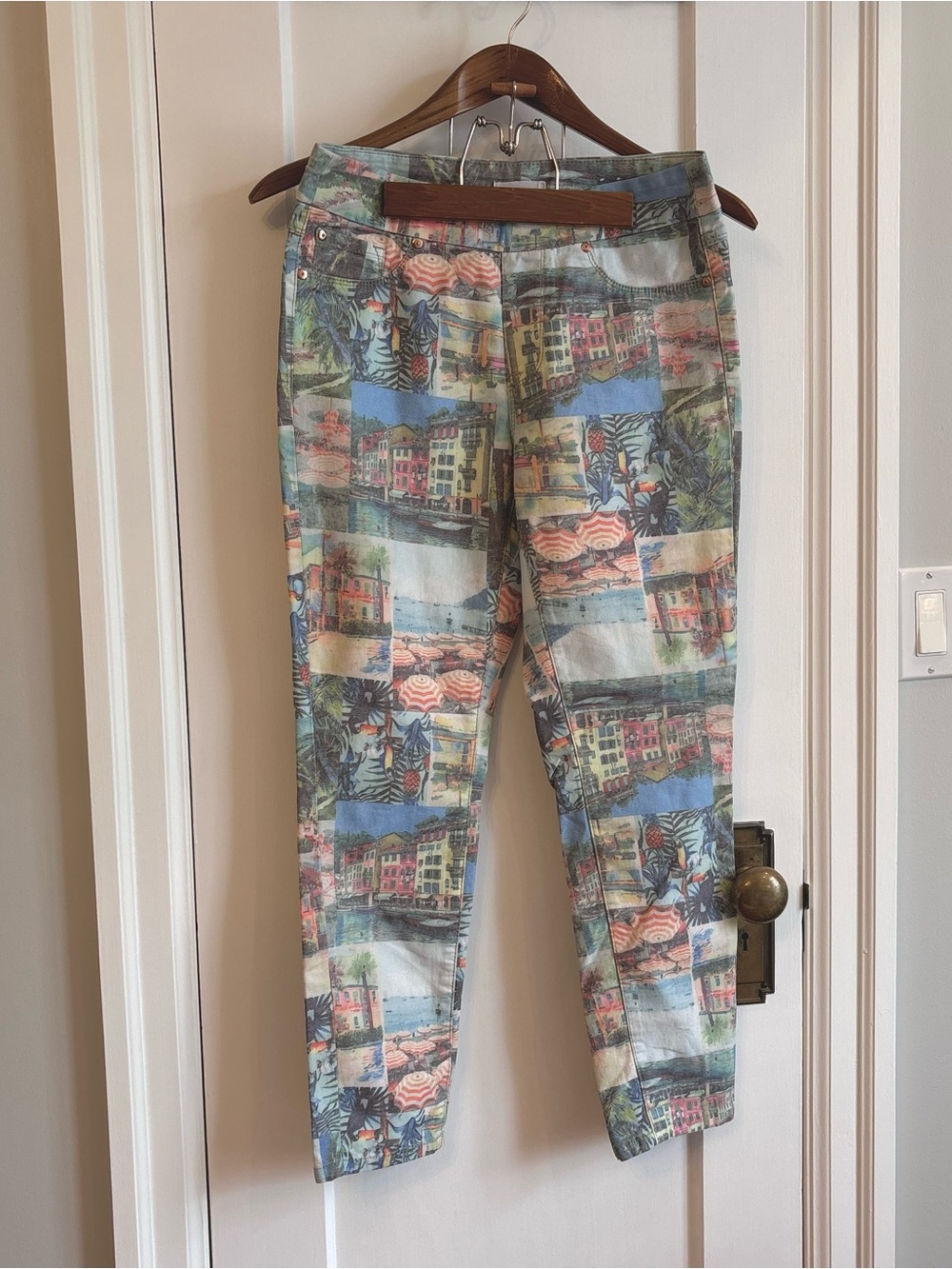 Resort Print Ankle Pants